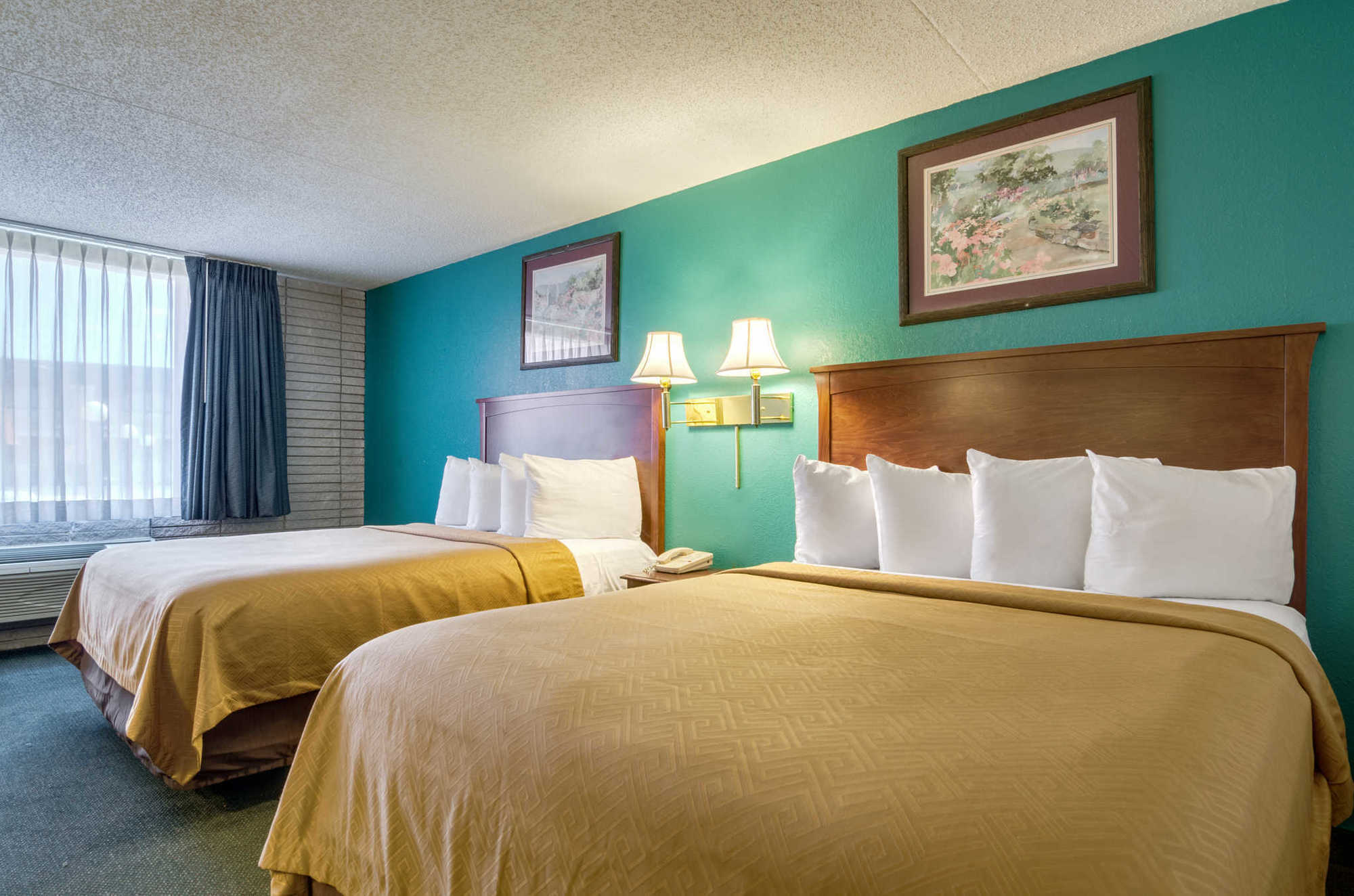 Americas Best Value Inn Salina Szoba fotó