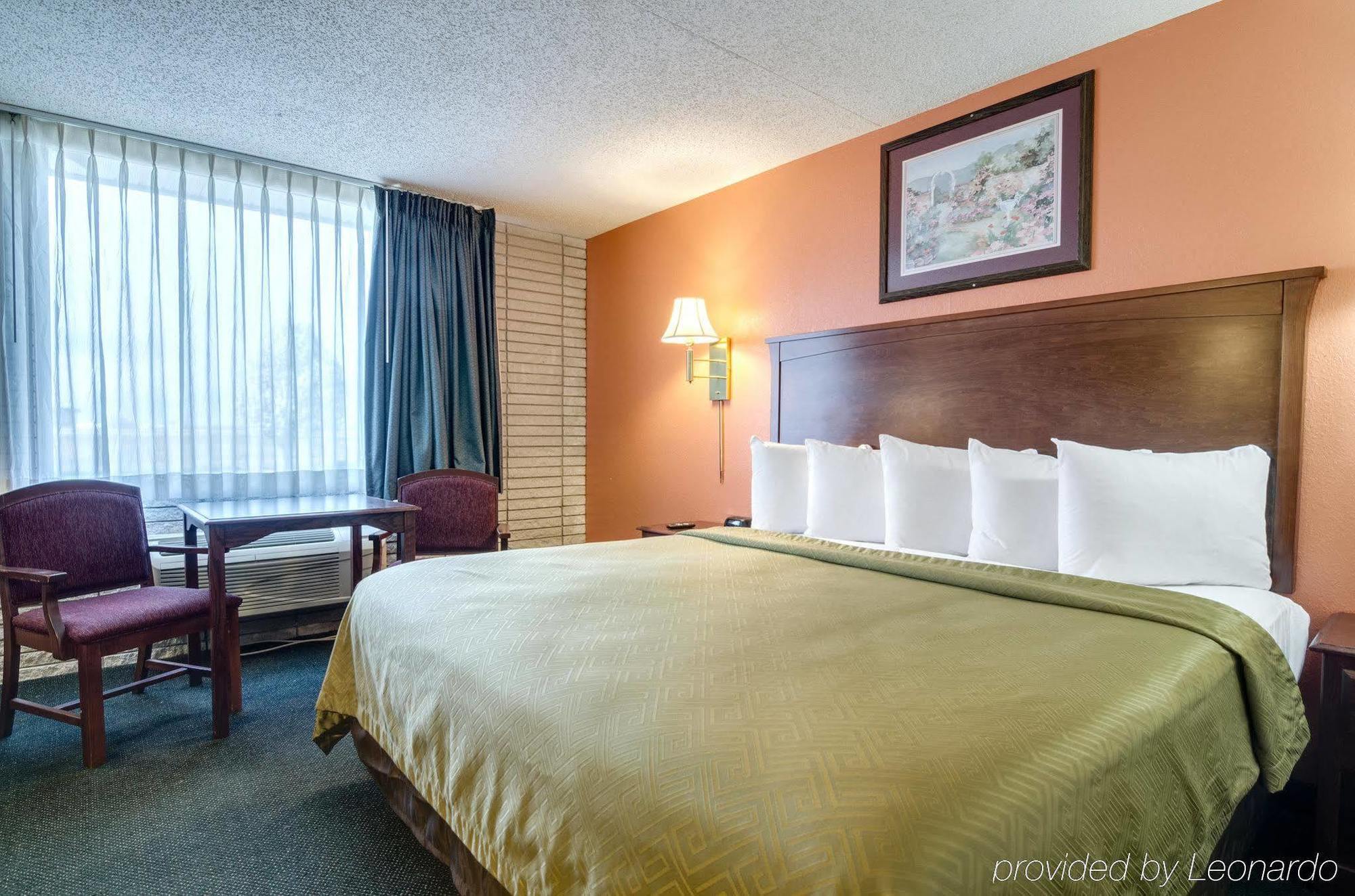 Americas Best Value Inn Salina Kültér fotó