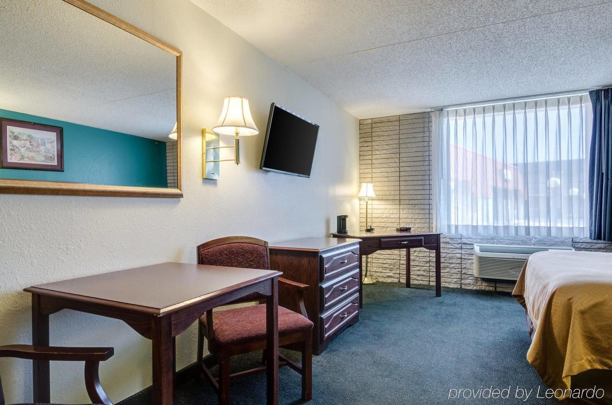 Americas Best Value Inn Salina Kültér fotó